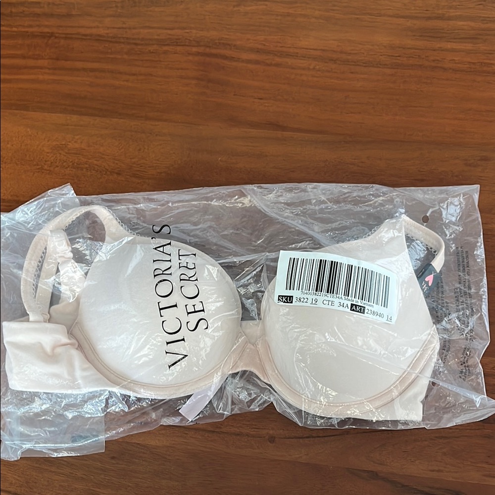 Victoria's Secret Light Pink Bra